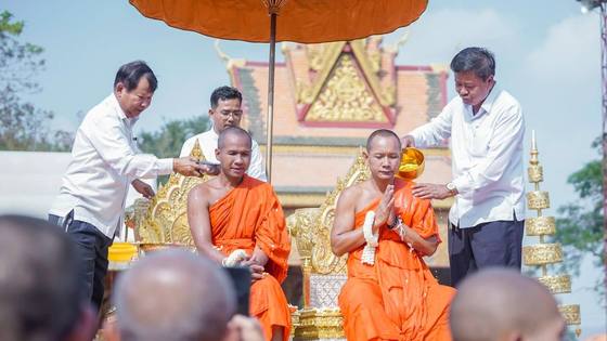 Wat Takhenakvorn temple photo 2